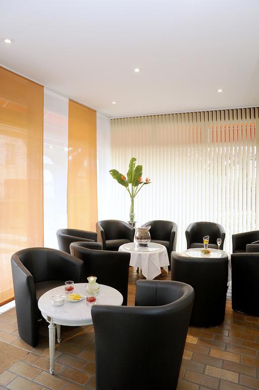 Montmerle-sur-Saone Hotel Restaurant Emile Job מראה חיצוני תמונה