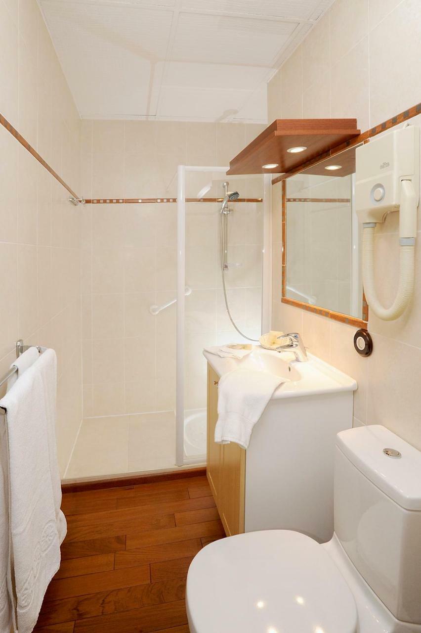 Montmerle-sur-Saone Hotel Restaurant Emile Job מראה חיצוני תמונה